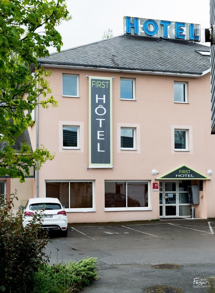 Hotel First Rodez Kültér fotó